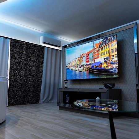 Suite17 - Luxury Guesthouse Джовінаццо Екстер'єр фото