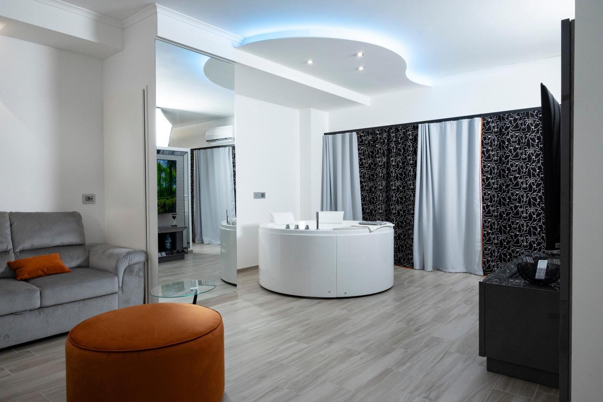 Suite17 - Luxury Guesthouse Джовінаццо Екстер'єр фото