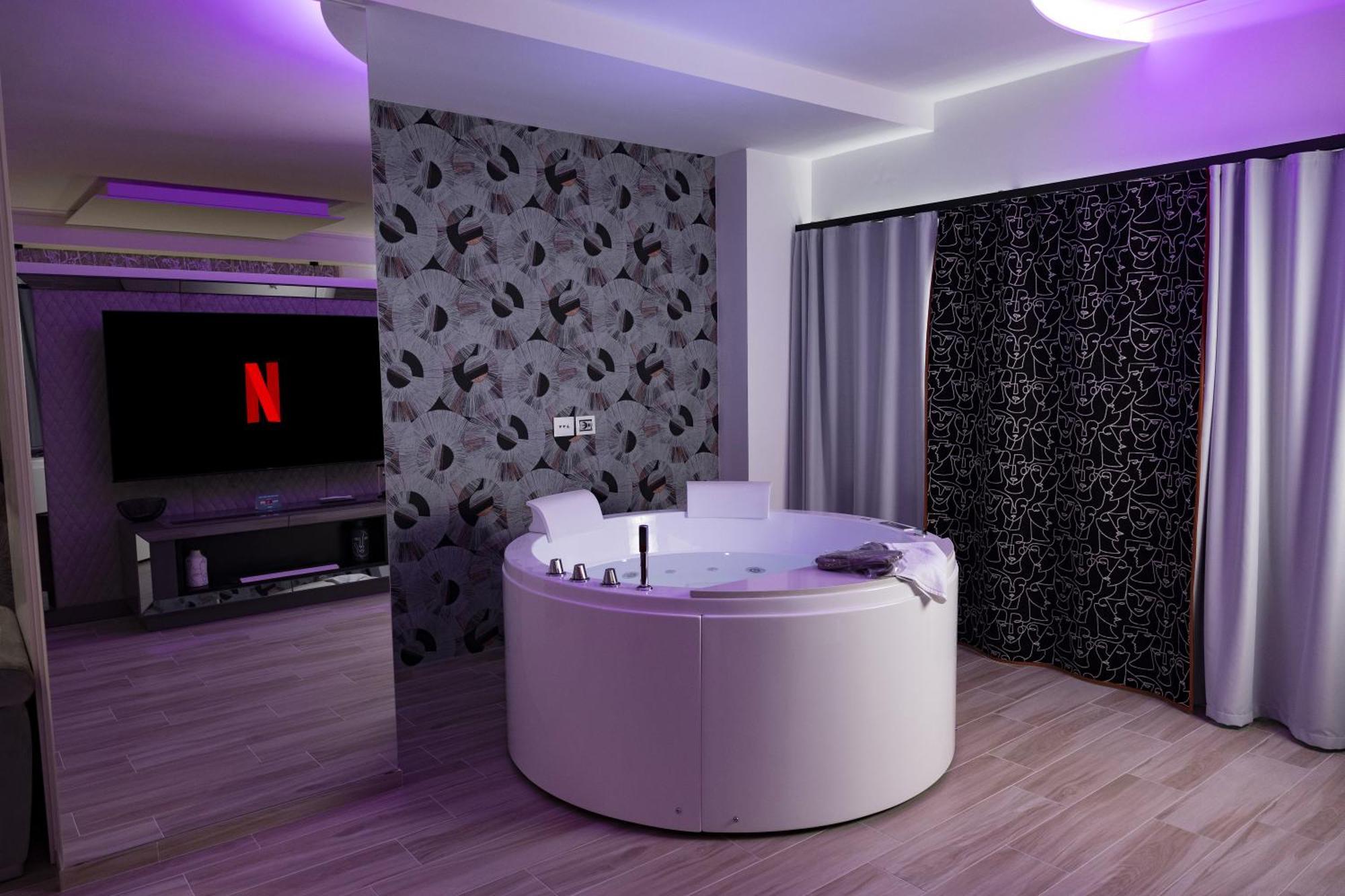 Suite17 - Luxury Guesthouse Джовінаццо Екстер'єр фото